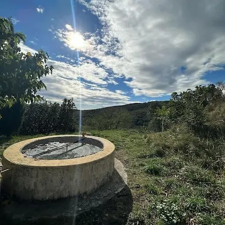Maisonnette Avec Piscine - Sud Ardeche Apartamento